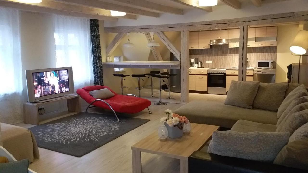 Studio Apartment *