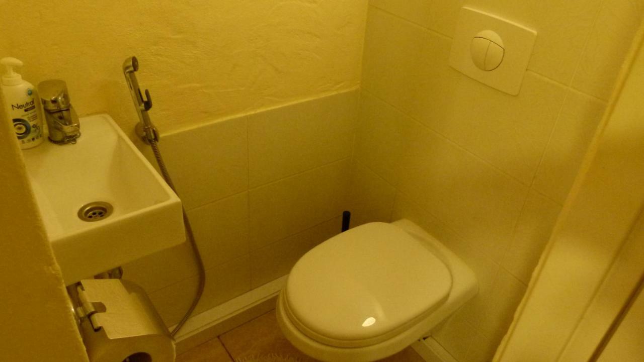 Studio Apartment Apartment *